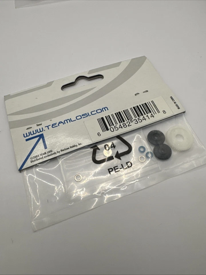 Team Losi LOSB1512 Slipper and Spur Gear Set for Micro-T RARE NOS - Image 4 of 4