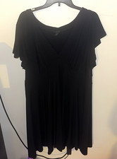 Torrid Plus Size 3 Black Solid V-Neck Short Sleeve Pullover Midi Dress