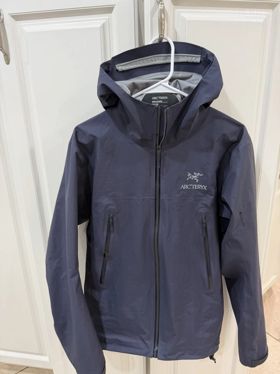 Arc'teryx Regular Size XS Coats, Jackets & Vests for Men for Sale