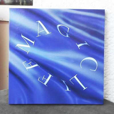 Bilderbuch – Magic Life   Deluxe Edition  LP, 7" Single, CD & Inserts - Bild 1 von 3