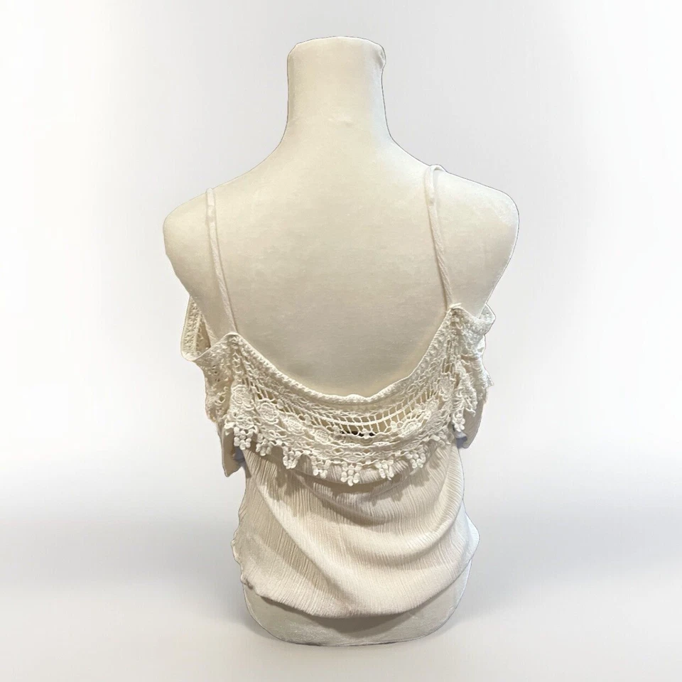 Soul mates Women's Ivory Lace Lined Blouse Size Large - Image 3 of 4