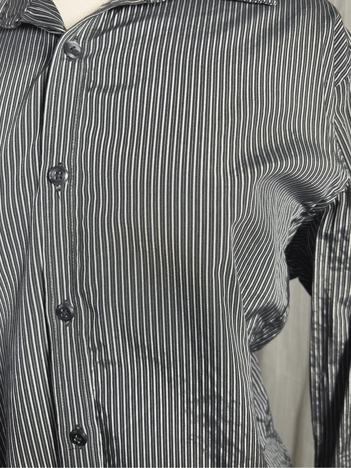 INC 男式纽扣深条纹正装衬衫 - S 码 — 第 2/4 张图片