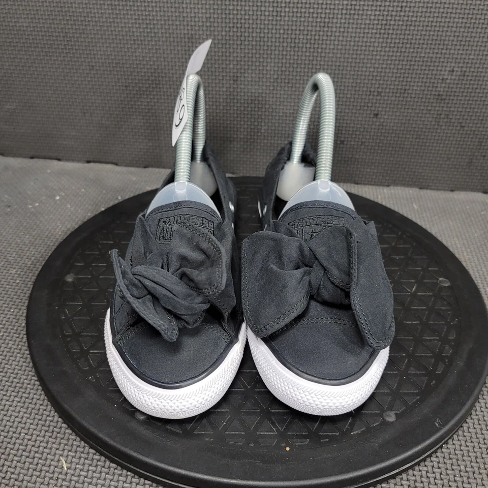 Zapatos planos Converse con nudo con lazo para mujer talla 5 negros de lona sin cordones Foto 2 de 4