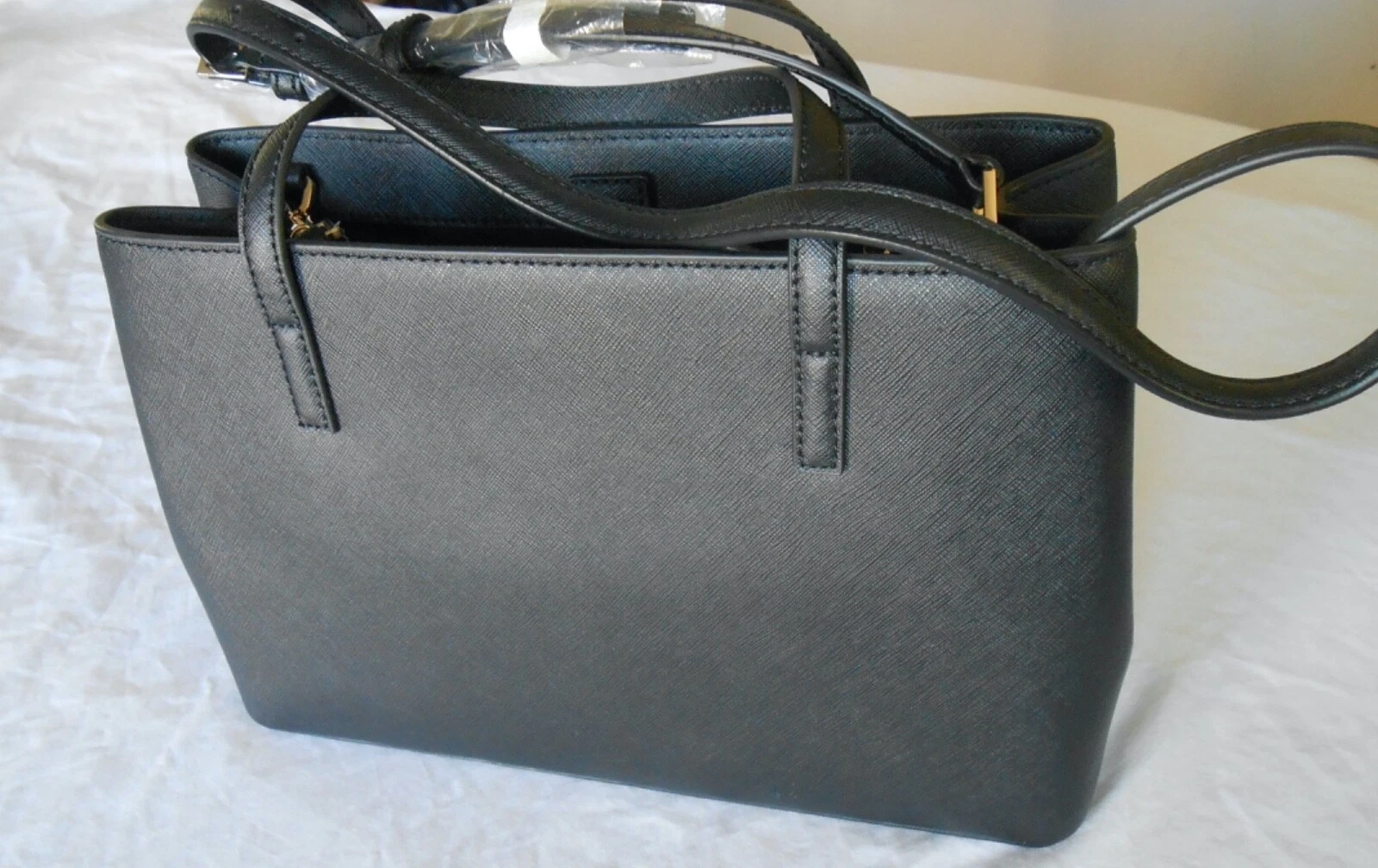 Borsa media Kate Spade media in pelle saffiano nera con cinturino staccabile nuova