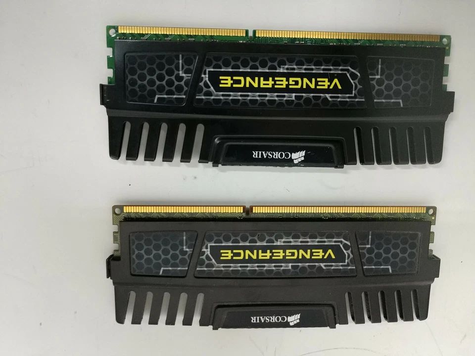  6GB ( 1x 2GB & 1x4GB ) Corsair DDR3 1600MHz Desktop Memory  - Image 2 of 4
