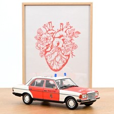 NOREV 183834 1:18 Mercedes-Benz 200 1984 Emergency Ambulance