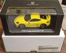 Minichamps Porsche 718 Cayman GT4 1/43  18274