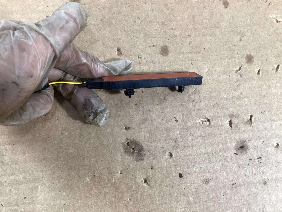 2015-2020 Audi A3 Kessy / Antena de entrada sem chave 5K0962132A fabricante de equipamento original. - Imagem 2 de 4