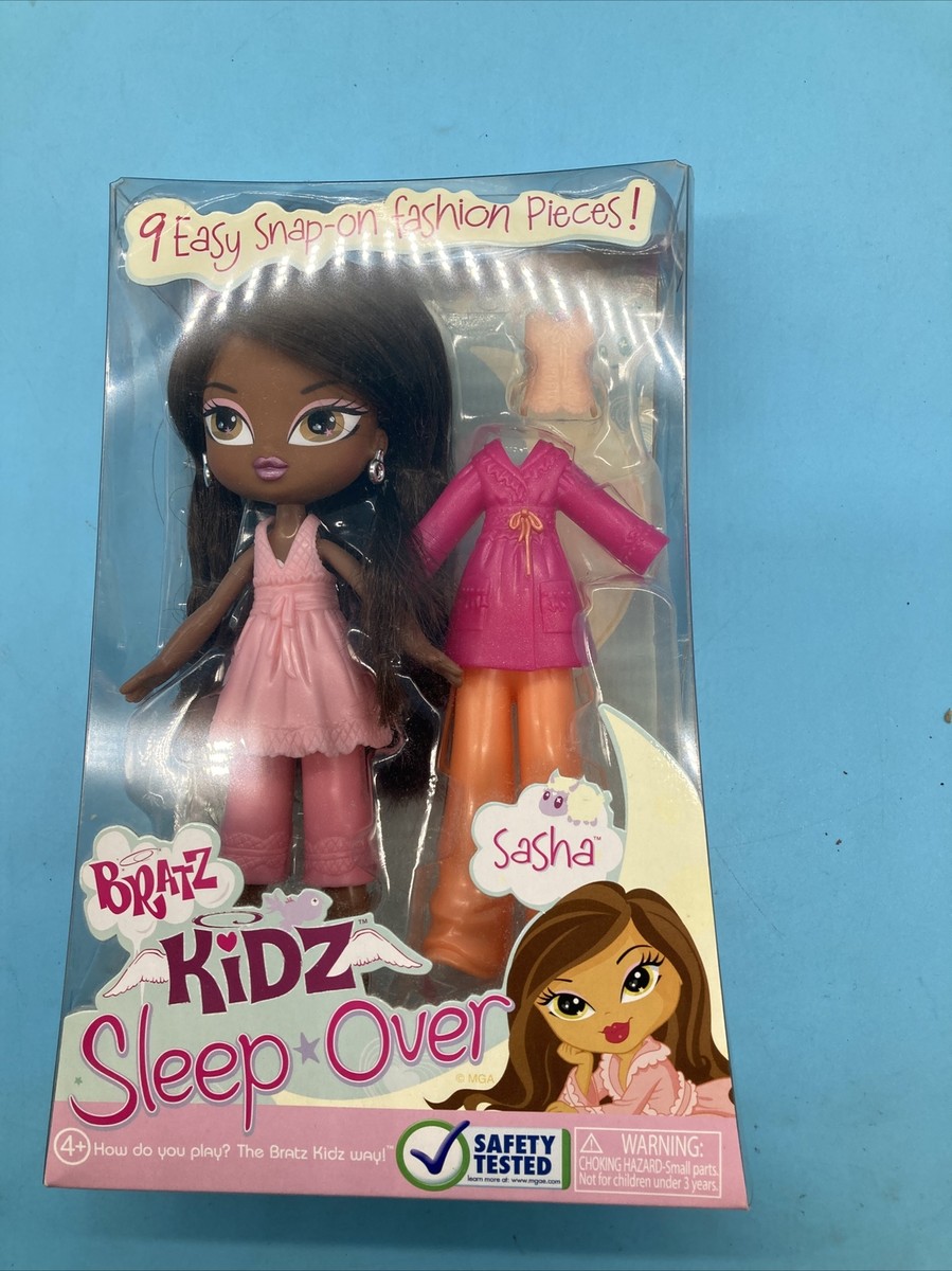 MGA Entertainment Bratz Kidz Snap on Sleep-Over Sasha Doll