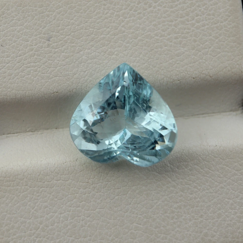 12.4 毫米 4.90 克拉自然浅蓝色海蓝宝石刻面心形散装宝石 — 第 3/4 张图片