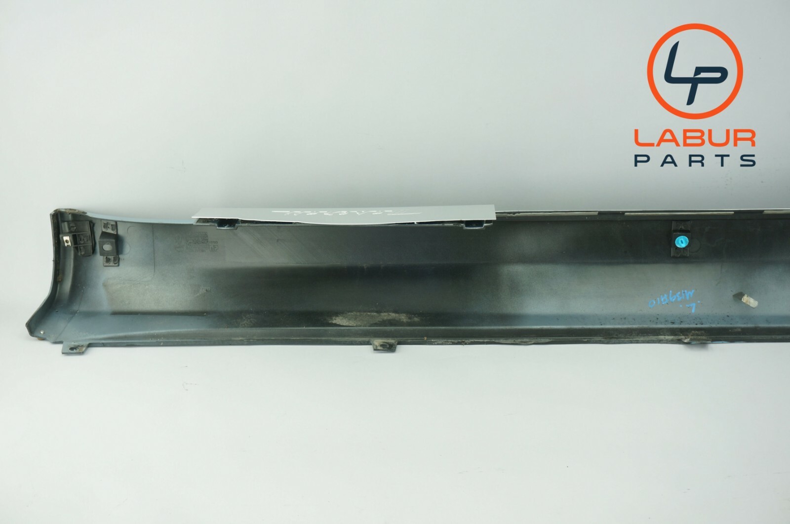 M139 03-08 Maserati Quattroporte Left Driver Side Skirt Rocker Panel Blue SS166