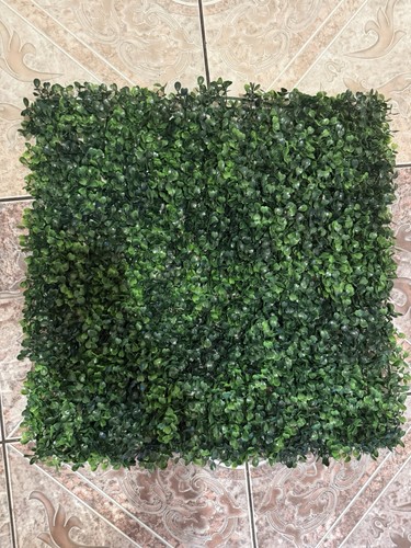 Artificial Greenery Wall Panels – Set of 24 (20x20) USED