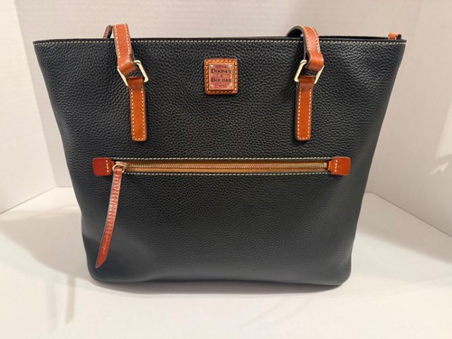 Dooney & Bourke pebble grain black shoulder bag