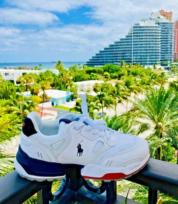 NEVER WORN,  Mens's size 8, Polo Ralph Lauren JGR PP-SK-ATH White/Navy