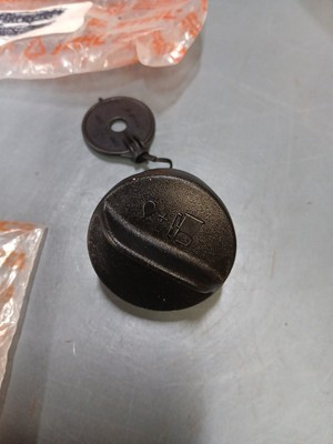 #ad STIHL PARTS LOT PART #S IN DESCRIPTION $24.99