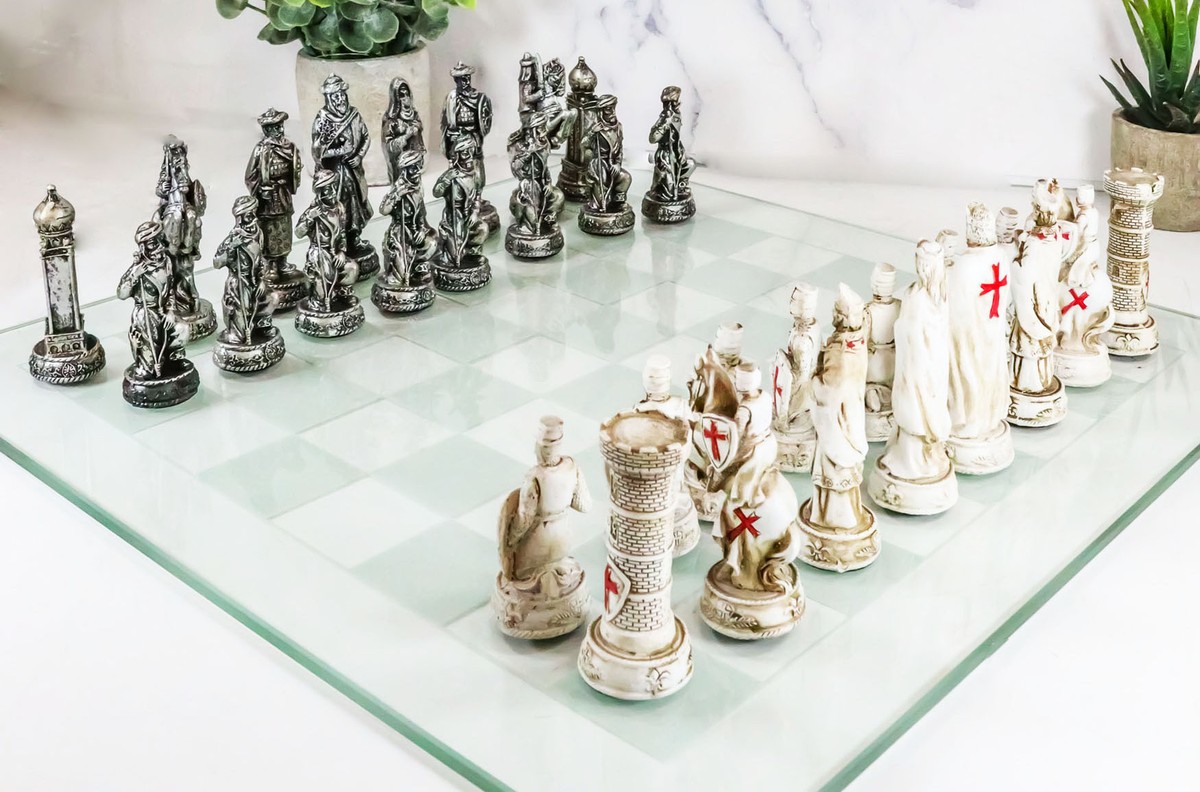 Ebros Crusader Christian Kingdom VS Ottoman Empire Chess Pieces