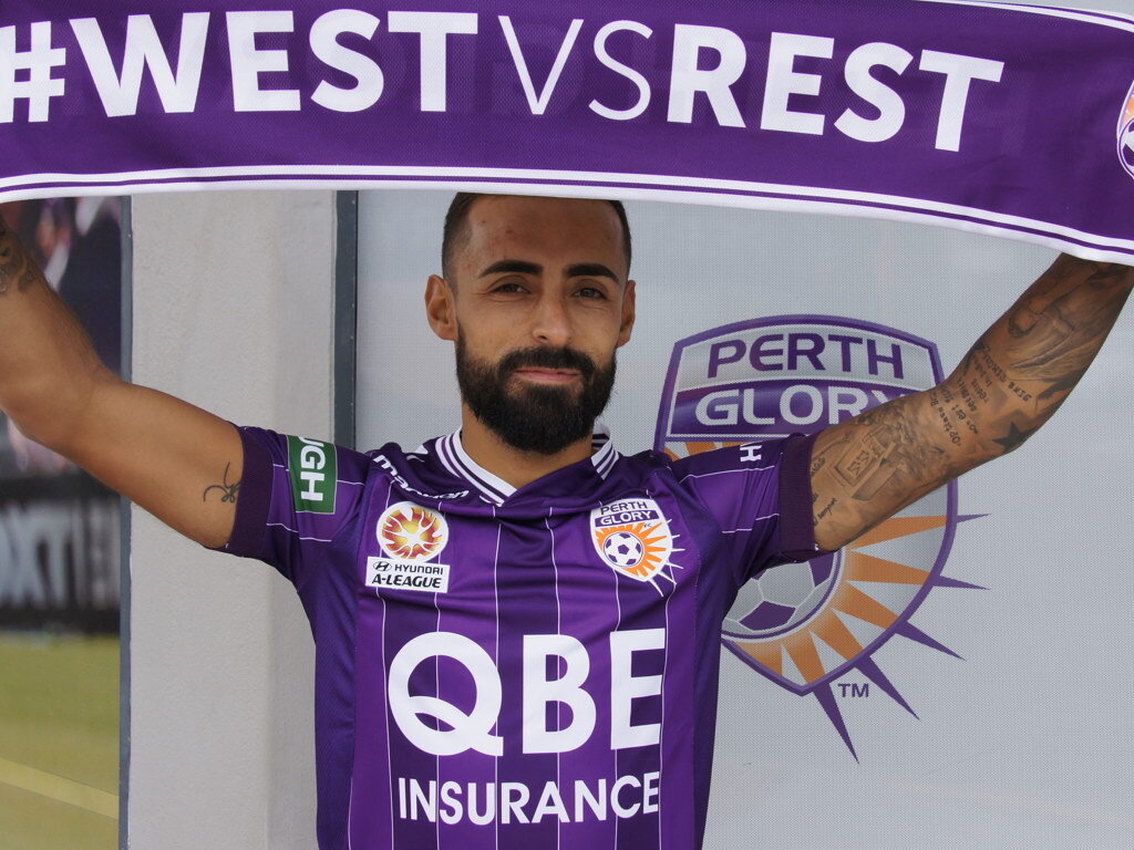 V8895 Diego Castro Perth Glory Portrait Sport Soccer Player WALL POSTER PRINT