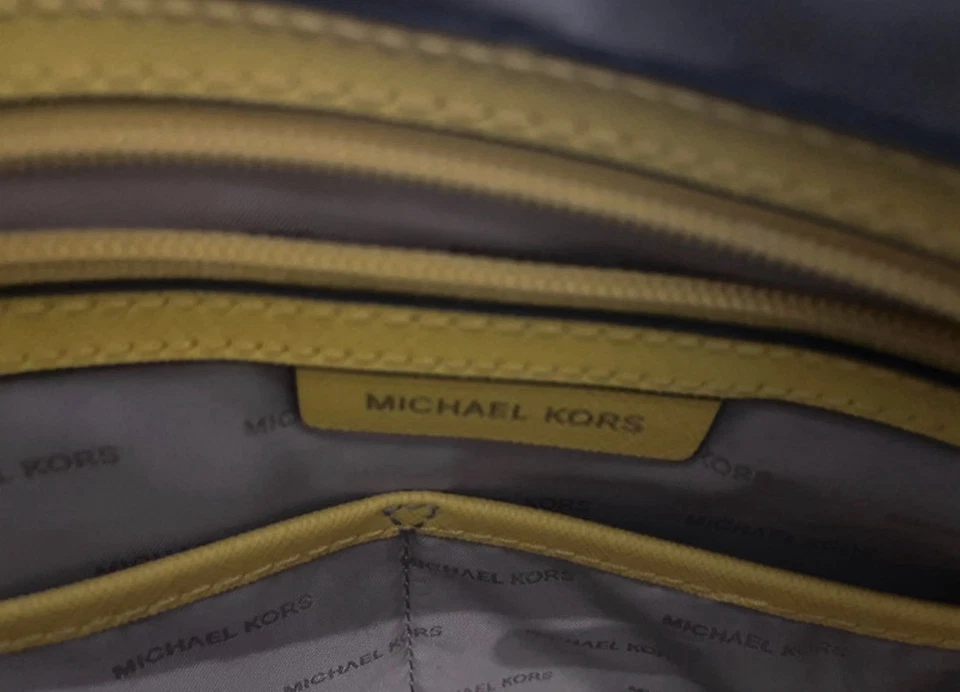 Michael Kors Tote Bag Pre-Loved Yellow - Image 4 of 4