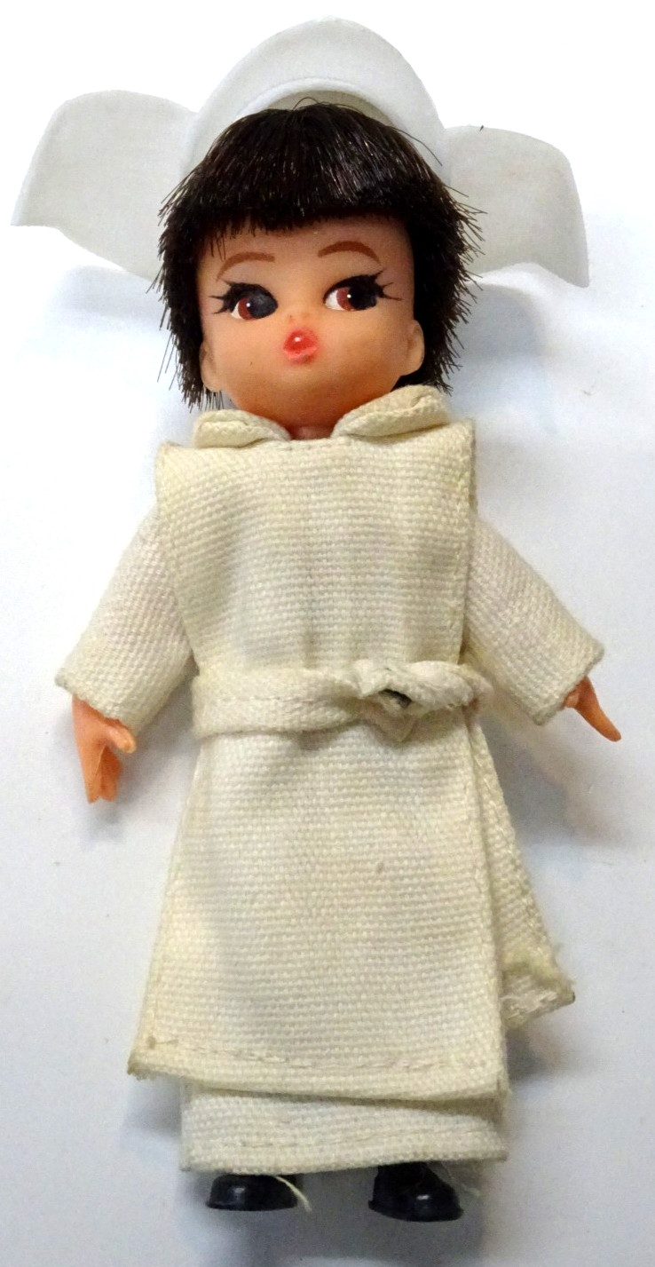 RARE Hasbro 1967 Dolly Darlings The Flying Nun 4.5