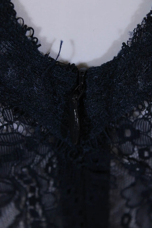 Mameluco sin mangas con estampado floral naranja azul marino talla grande Vero Moda para mujer Foto 4 de 4