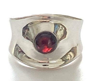 RIM Studio Robert Lee Morris Sterling Silver / 925 Garnet Band Ring Size 9.5