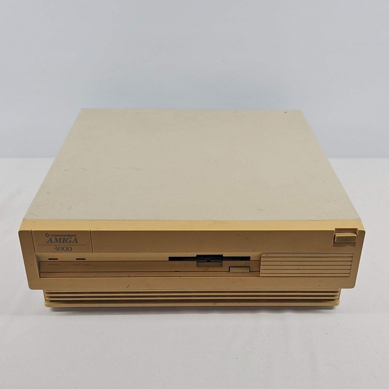 Broken Commodore Amiga 3000 Vintage Personal Computer A3000 No Power