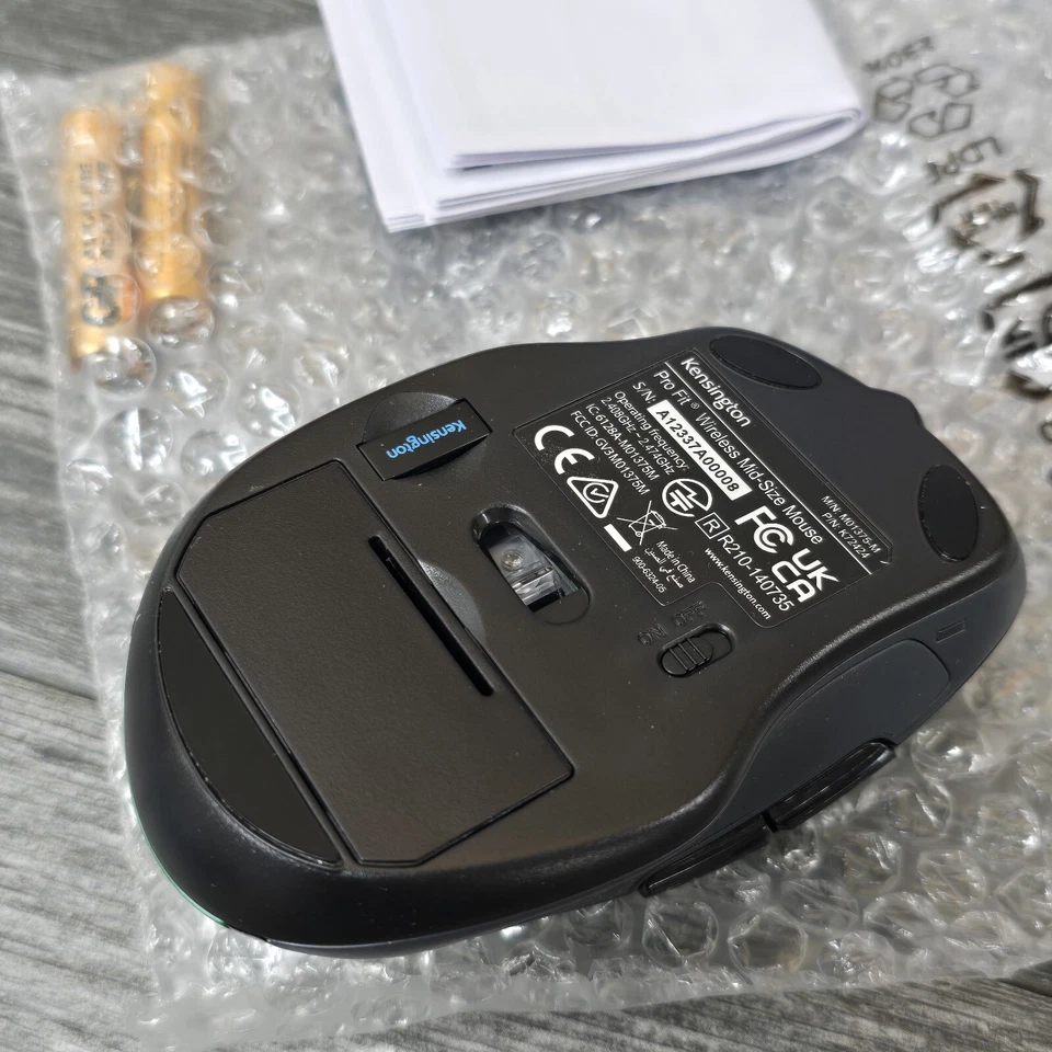 Kensington Pro Fit Mid-Size Wireless Mouse Emerald Green (72424) - Image 3 of 4