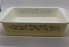 Vintage PYREX Beige Baking Dish GOLDEN ACORN Casserole 575-B 2 Qt. 6.75x11.25in