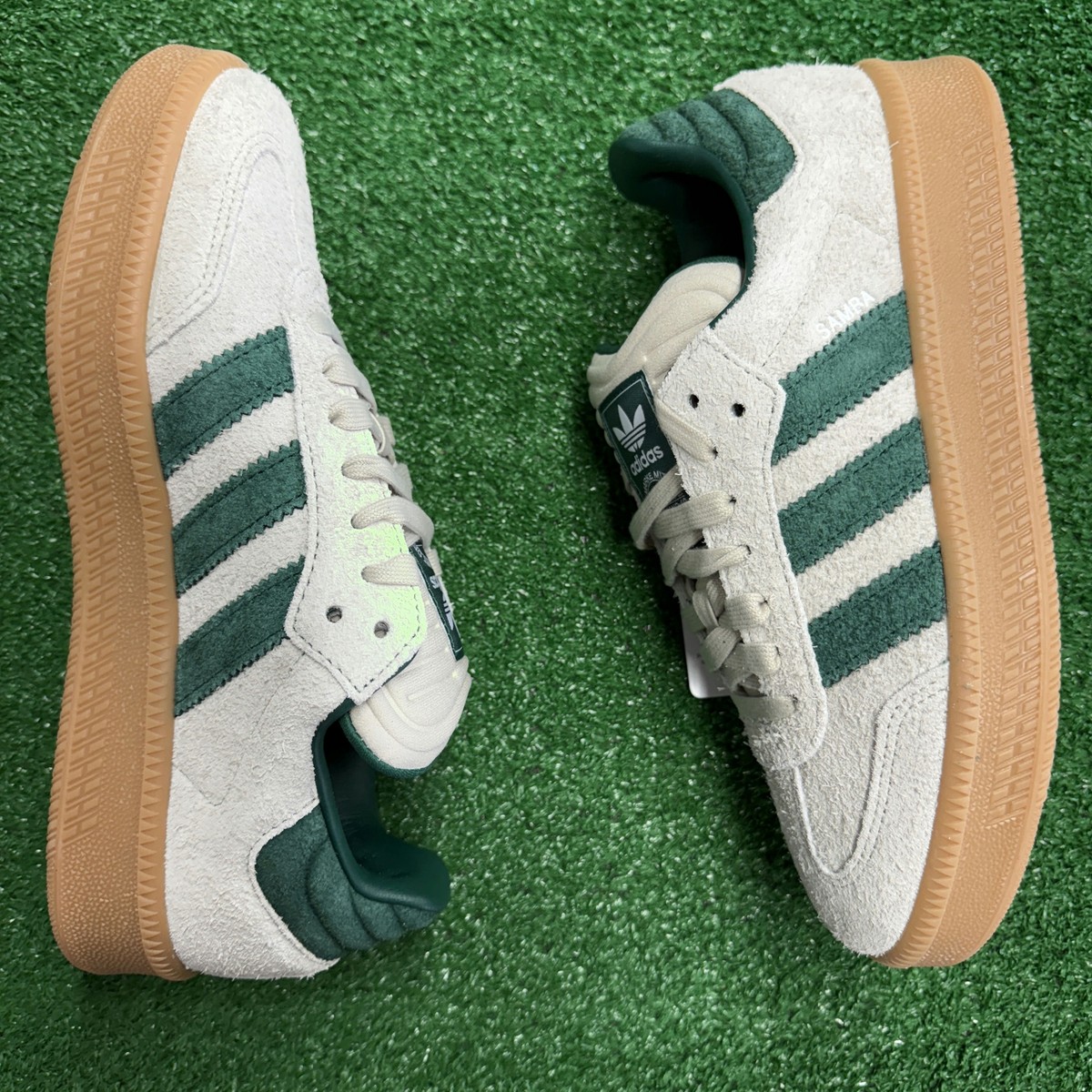 adidas gazelle silver green womens adidas Skateboarding Shoes Samba ADV Cloud White Collegiate Green 9