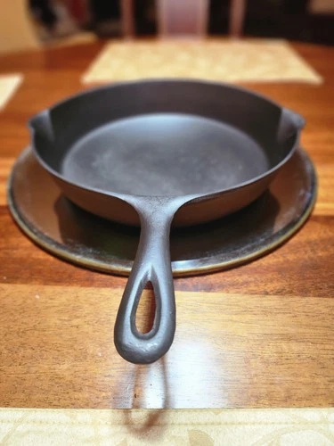 Perfect Restoration Of 1930's Vintage #8 Single Notch Lodge Cast Iron Skillet