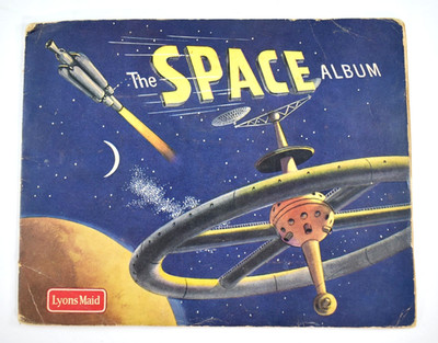 VINTAGE LYONS MAID SPACE ALBUM BUCH KOMPLETT MIT WELTRAUMFORSCHUNGSKARTEN 1963