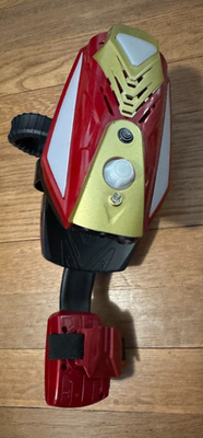 Marvel IRON MAN 2 HELMET And Repulsor Talking Electr Hasbro 2010 | eBay Marvel IRON MAN 2 HELMET And Repulsor Talking Electr Hasbro 2010 | eBay