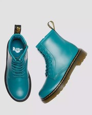 Dr. Martens Kid's Collection 1460 Lace Up Fashion Boot size 3 EU 34