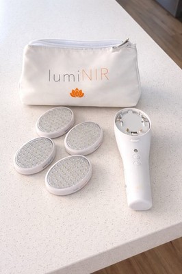 Sunlighten LumiNIR 4-in-1 LED Light Therapy Wand   Tested   No Charger