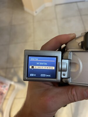 【H3010】 Canon Powershot S2 IS シルバー キャノン Canon PowerShot S2 IS 5.0MP Digital Camera Silver Read 13803051629