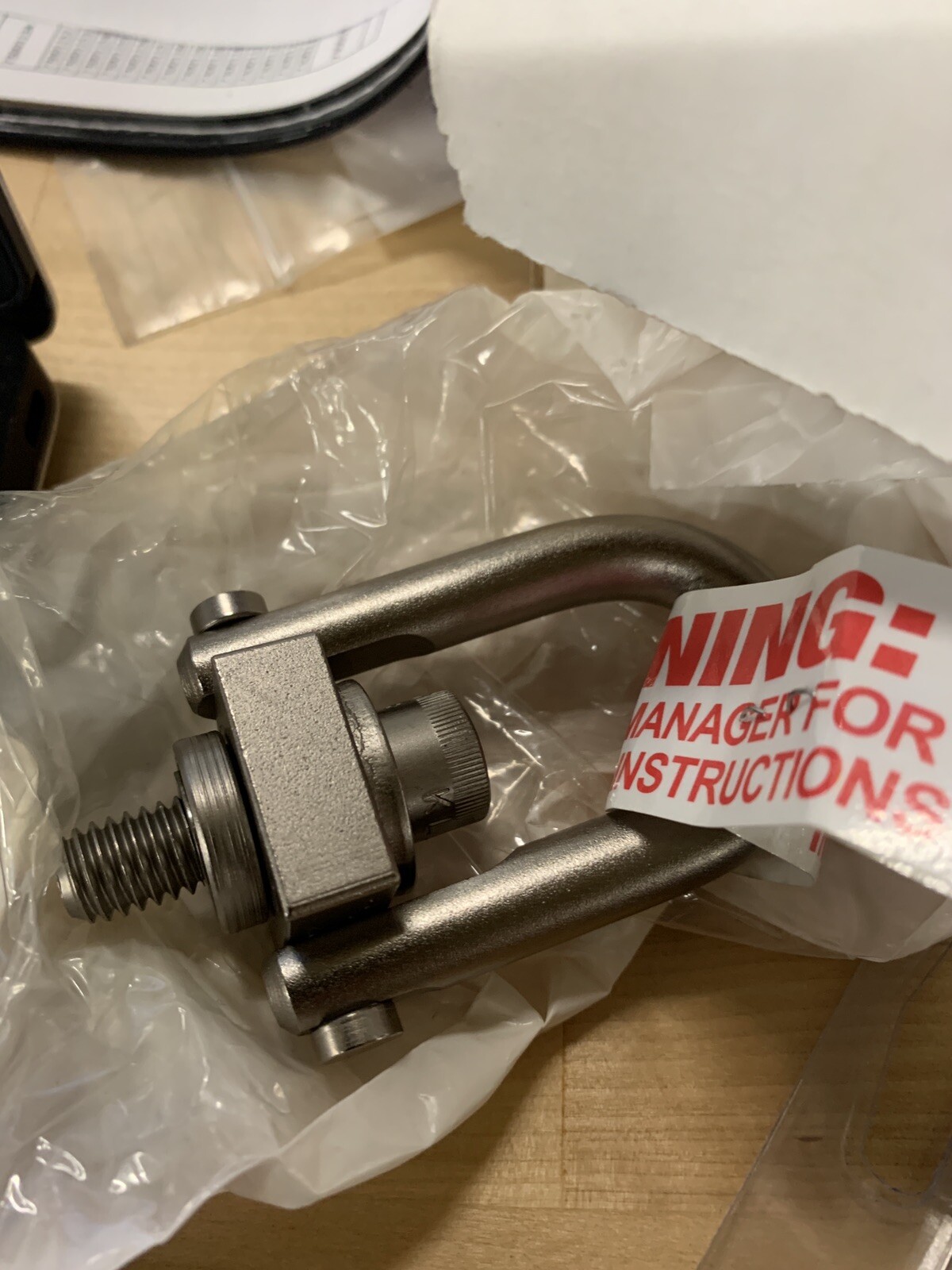 NEW Hoist Ring, Jergens 23308 1000lbs, 3/816 180° Pivot and 360