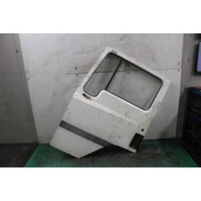 Porte avant et accessoires Nissan L35