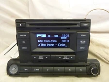 17 18 Hyundai Elantra CD Radio Receiver 96170-F2100UAT ZIM53