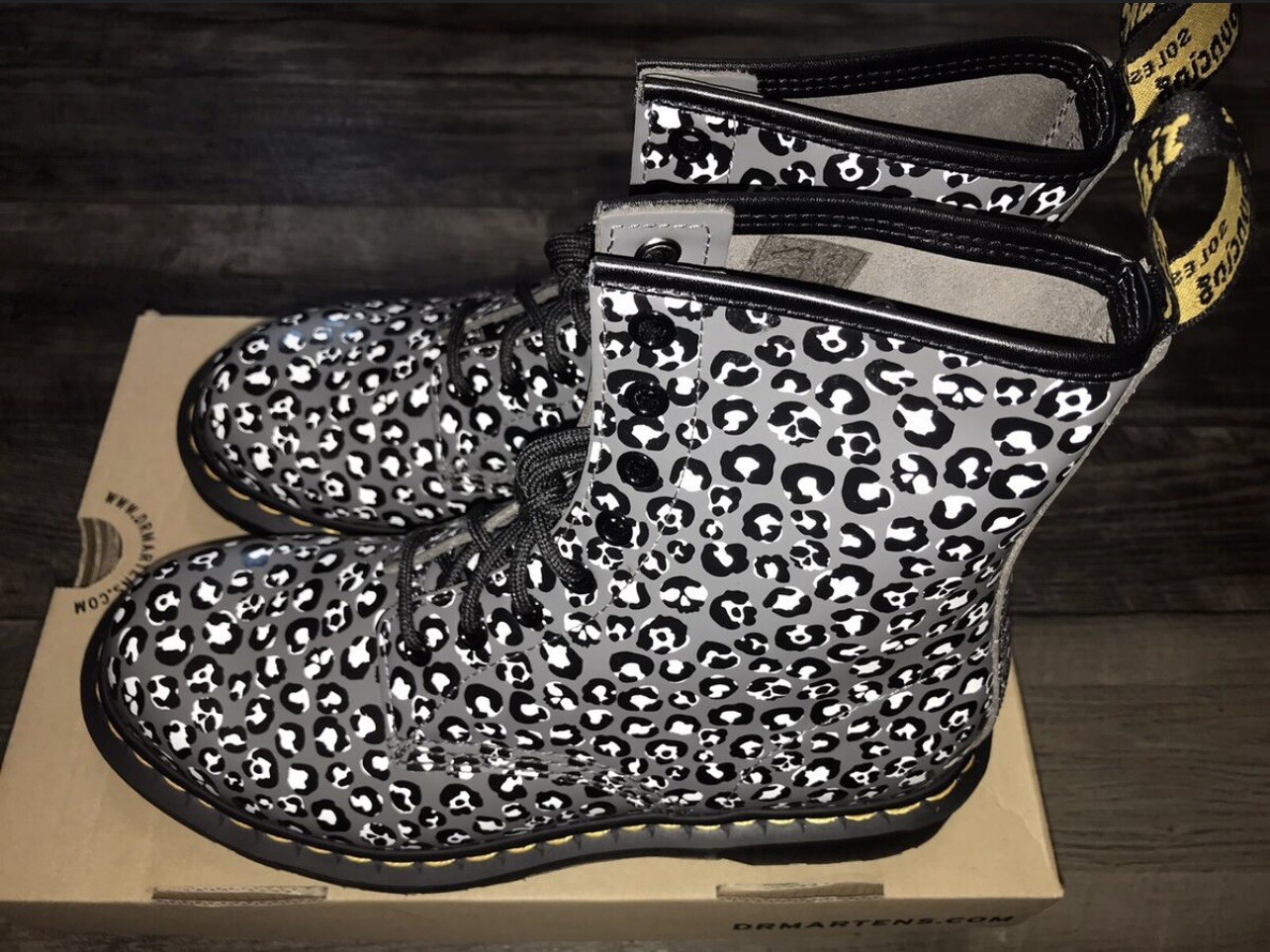Dr. Martens Docs 1460 Gunmetal Loud Leopard Smooth Leather Boots Womens Size 6 image 2