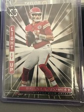 Patrick Mahomes II 25 Photogenic “Light It Up” SP