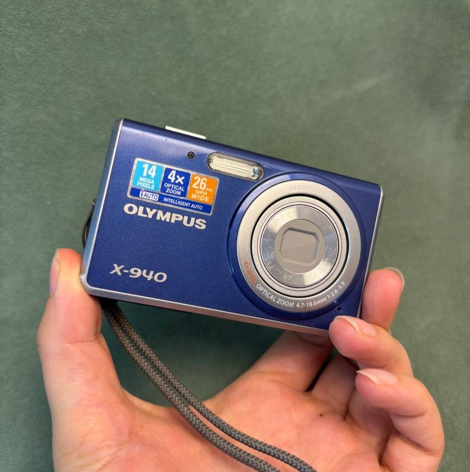 Olympus X-940 Blue digital camera, 14 MP, HD video, 4x optical
