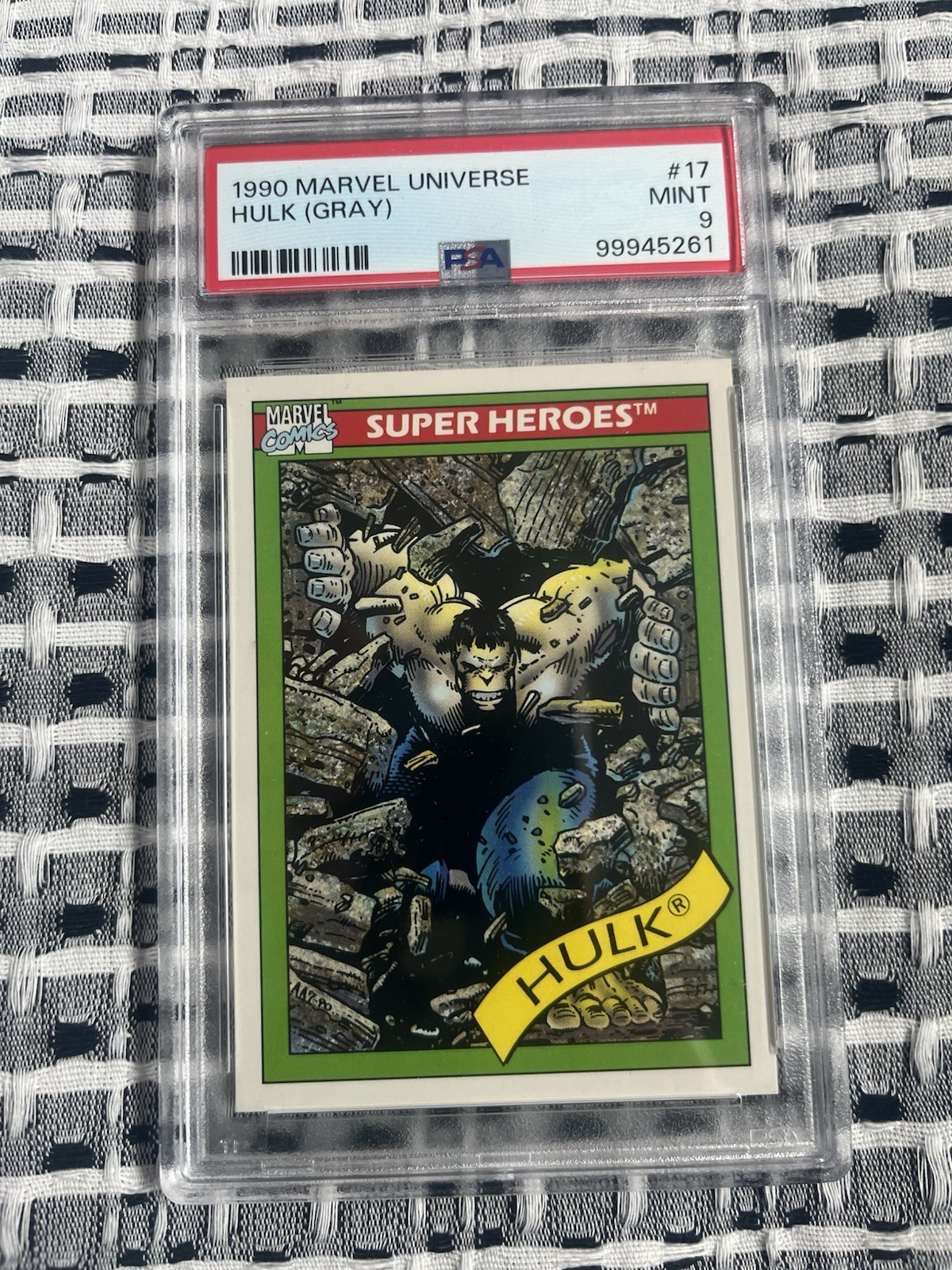 1990 Impel Marvel Universe Hulk (Gray) #17 PSA 9