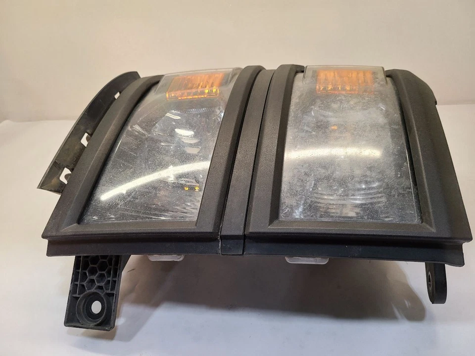 2014 - 2015 CHEVROLET  SILVERADO 1500 PICKUP  Passenger Headlight Reflector - Image 3 of 4