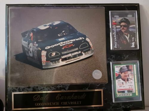 Goodwrench Chevrolet 15 x 12 Plaque W/ 1993 & 1995 Dale Earnhardt Tradeing Cards - Picture 1 of 8