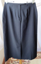 SAG HARBOR BLACK SKIRT ZIP/SPLIT FRONT STRETCH NOT LINED SIZE 16 NEW 34