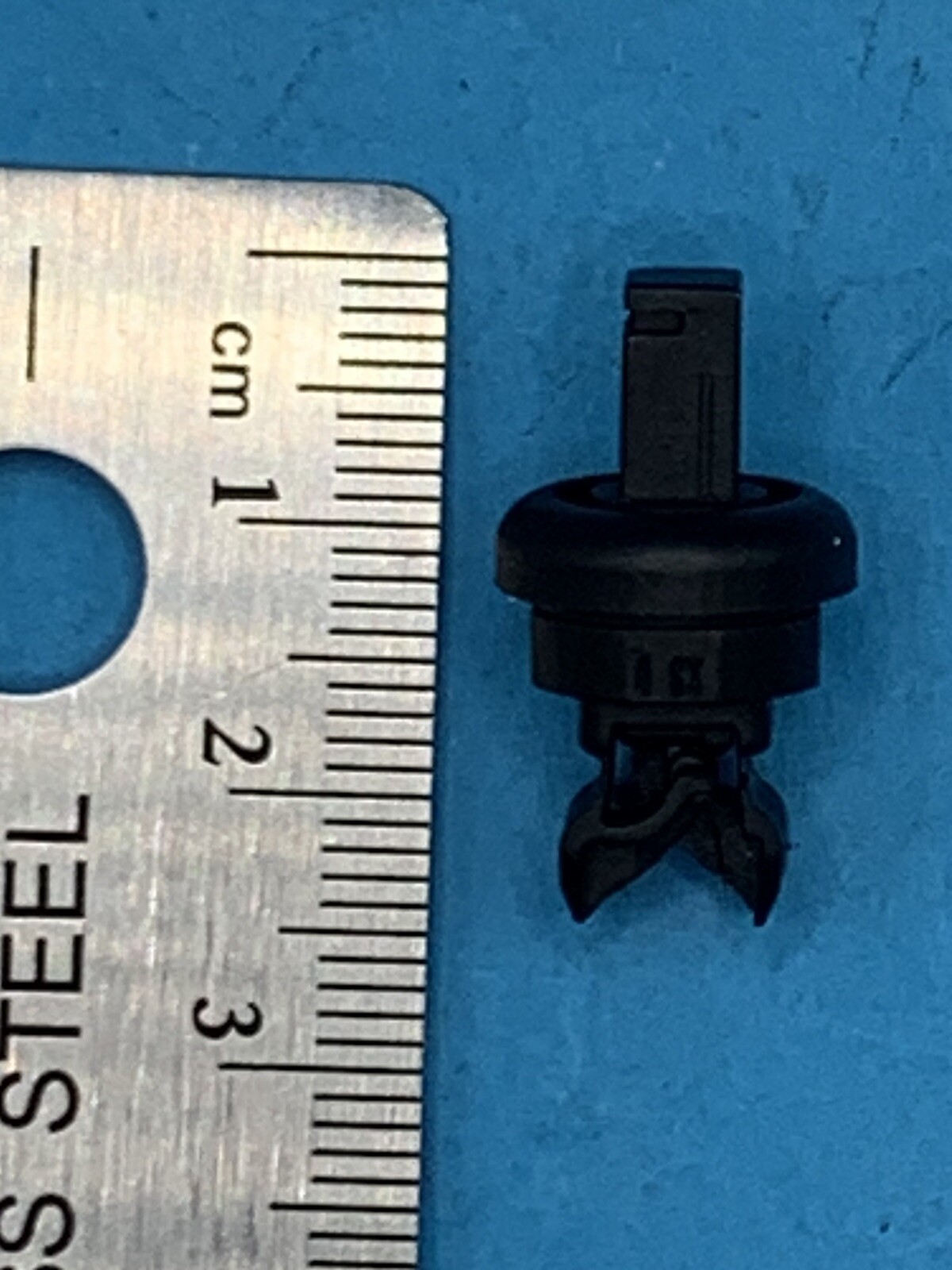 (QTY 2) Rear Parcel Package Shelf String Hanger Clips Retainers for