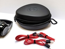 BEATS SOLO3, SOLO2 Headphones accessories: Raised Design. Hard Case  3 Cables.