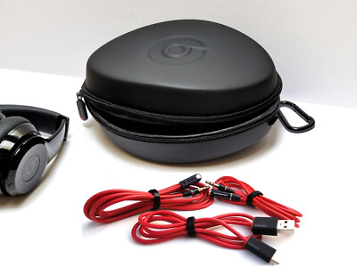 BEATS SOLO3, SOLO2 Headphones accessories: Raised Hard