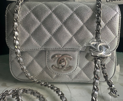 New 25B CHANEL Classic Mini Silver Caviar Flap Bag PEARL CRUSH CC