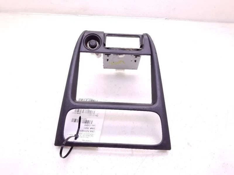 CONJUNTO DE MOLDURA DE RÁDIO 2001 TOYOTA COROLLA DASH  - Imagem 4 de 4